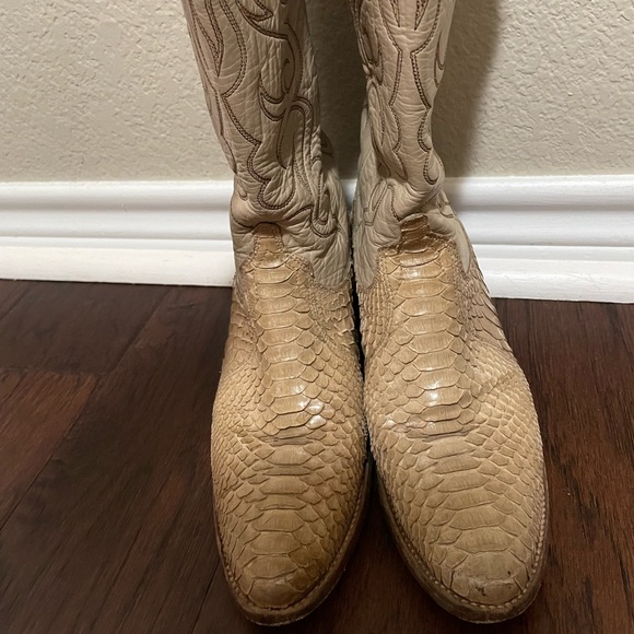 RARE Dan Post snakeskin cowboy boots - Picture 9 of 14
